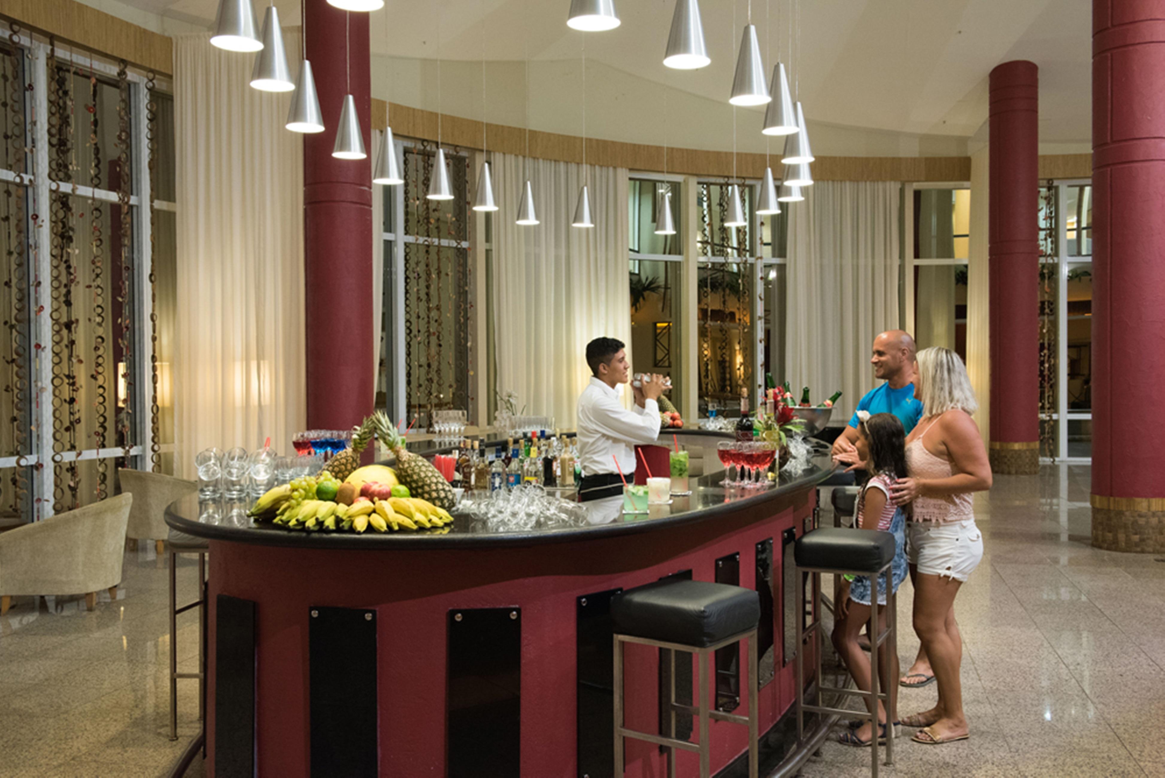 Vila Gale Eco Resort Angra Angra dos Reis Eksteriør bilde A bar at a resort